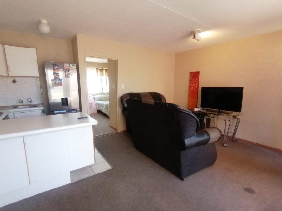 1 Bedroom Property for Sale in Pellissier Free State